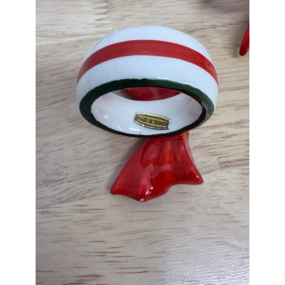Vintage Napkin Rings set of 6 Red Bows‎ Green Taiwan #34